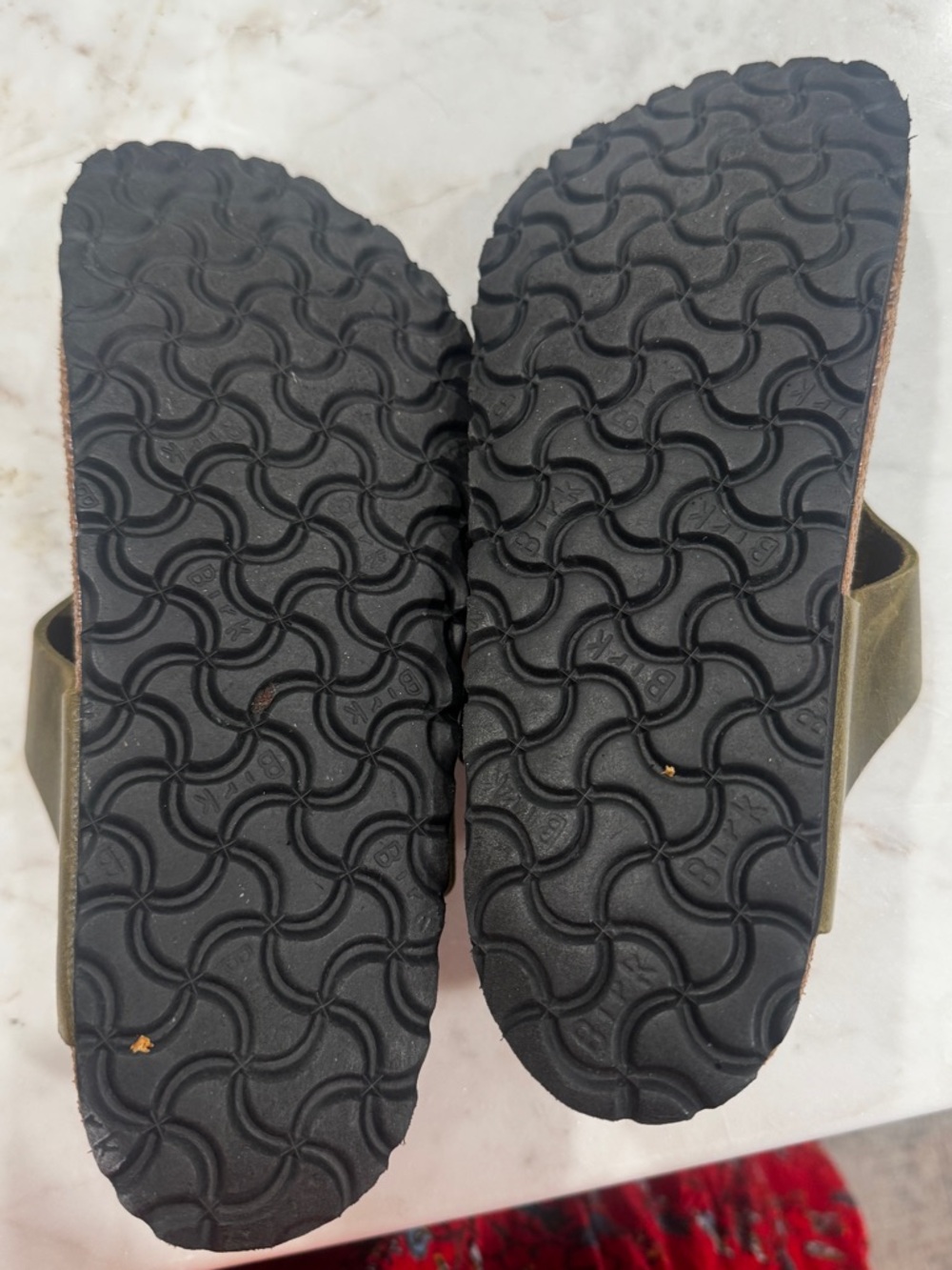 Size 38 Birkenstock Gizeh Big Buckle - Picture 3 of 6